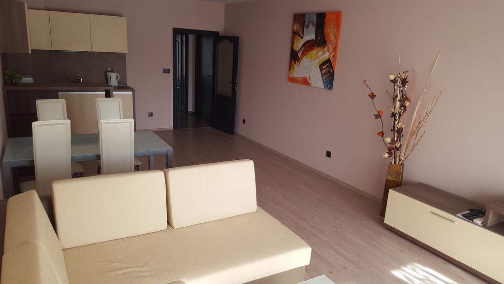 Iva Resort بايالا الغرفة الصورة